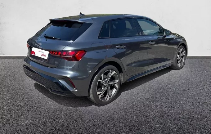 AUDI A3 Sportback TFSI Mild Hybrid 150 S tronic 7 S line extérieur trois quart arrière droit 2127832