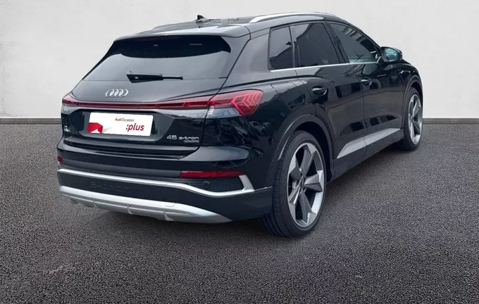 AUDI Q4 E-TRON 45 285 ch 82 kWh quattro S line extérieur trois quart arrière droit 2130758