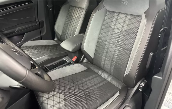 VOLKSWAGEN T-ROC 1.5 TSI EVO2 150 Start/Stop DSG7 R-Line Edition extérieur trois quart arrière droit 2124683
