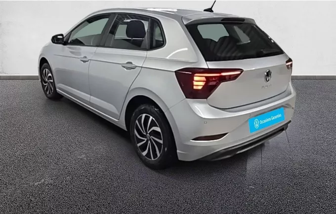 VOLKSWAGEN POLO 1.0 TSI 95 S&S BVM5 extérieur trois quart arrière gauche 2126928