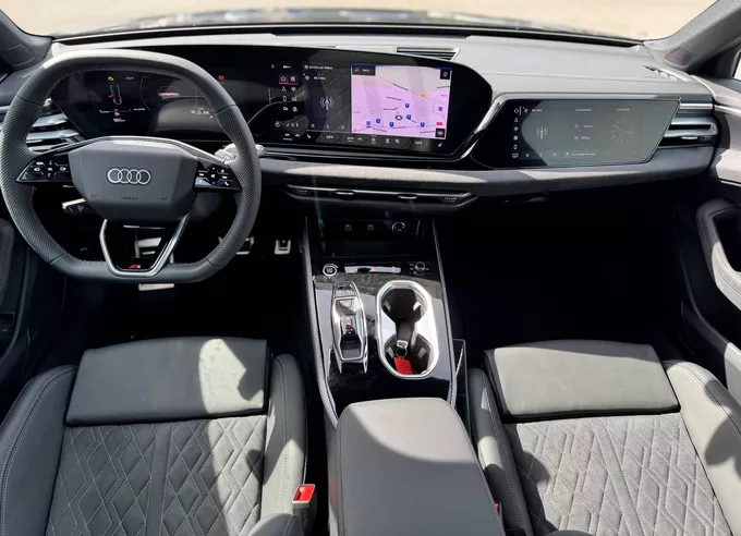 AUDI A6 Avant TDI 204 ch S tronic 7 S line photo 9 0473