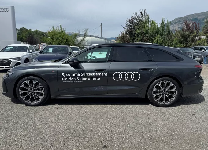 AUDI A6 Avant TDI 204 ch S tronic 7 S line photo 15 0473