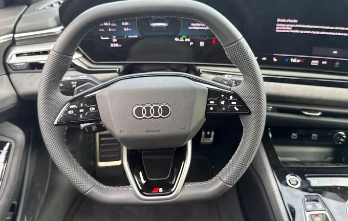 AUDI A6 Avant TDI 204 ch S tronic 7 S line photo 12 0473