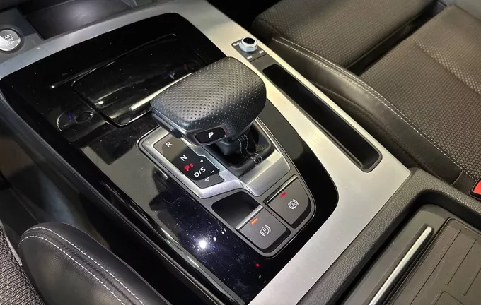 AUDI Q5 Sportback 50 TFSIe 299 S tronic 7 Quattro S line photo 13 2122492
