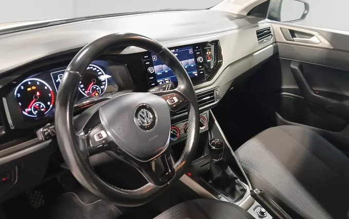 VOLKSWAGEN POLO 1.0 TSI 95 S&S BVM5 Lounge photo 15 946623
