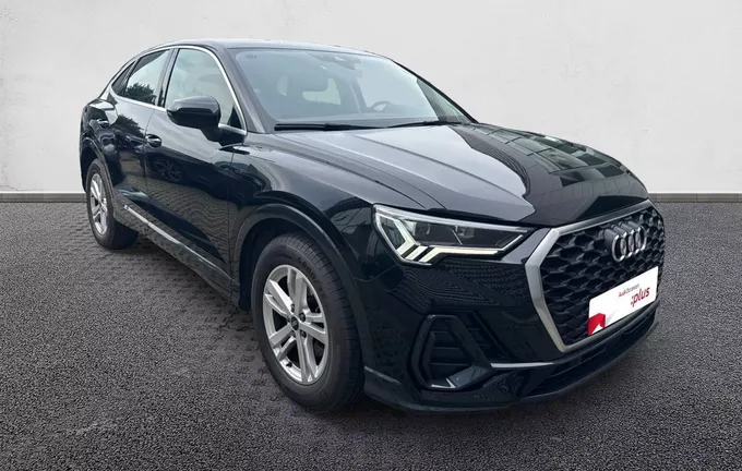 AUDI Q3 Sportback 35 TFSI 150 ch S tronic 7 Business line extérieur trois quart avant droit 3014767