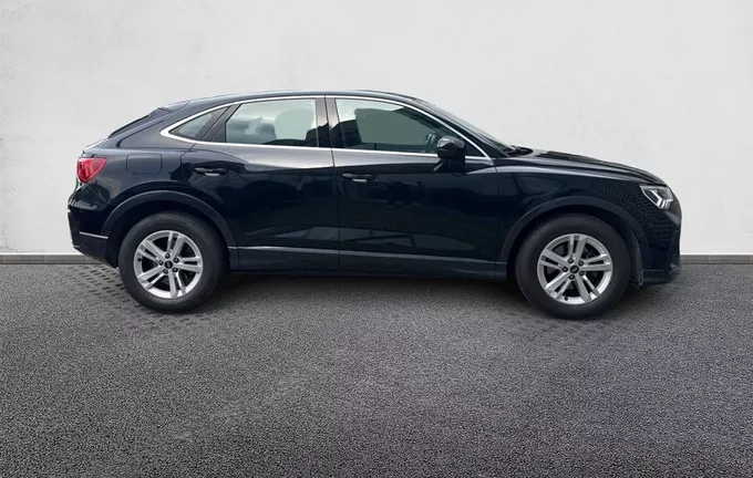 AUDI Q3 Sportback 35 TFSI 150 ch S tronic 7 Business line extérieur côté droit 3014767