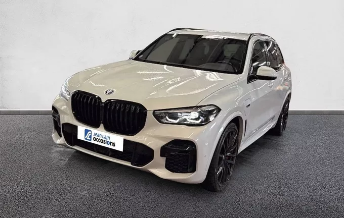 BMW X5 xDrive45e 394 ch BVA8 M Sport extérieur trois quart avant gauche 2132459