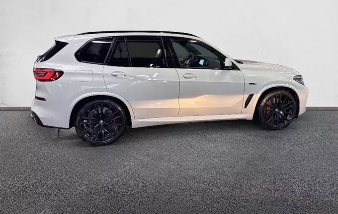 BMW X5 xDrive45e 394 ch BVA8 M Sport extérieur côté droit 2132459
