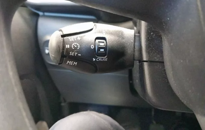 CITROEN C3 PureTech 83 ch BVM5 Plus photo 20 946276