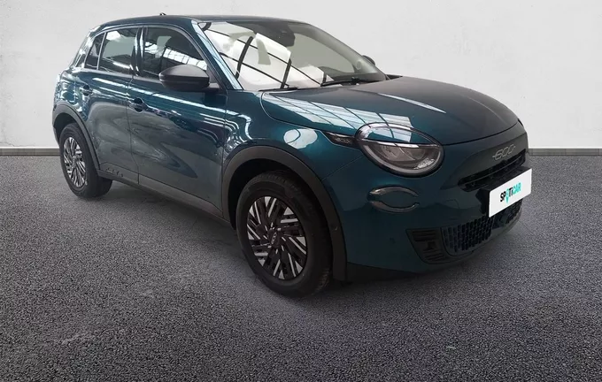 FIAT 600 T-Gen 3 1.2 Hybrid 145ch eDCT6 extérieur trois quart avant droit 944486