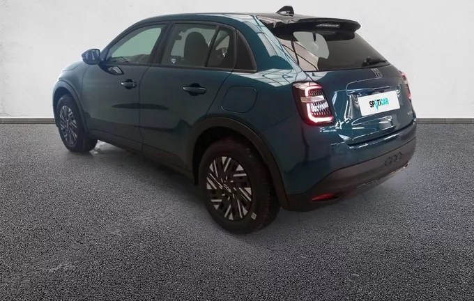 FIAT 600 T-Gen 3 1.2 Hybrid 145ch eDCT6 extérieur trois quart arrière gauche 944486