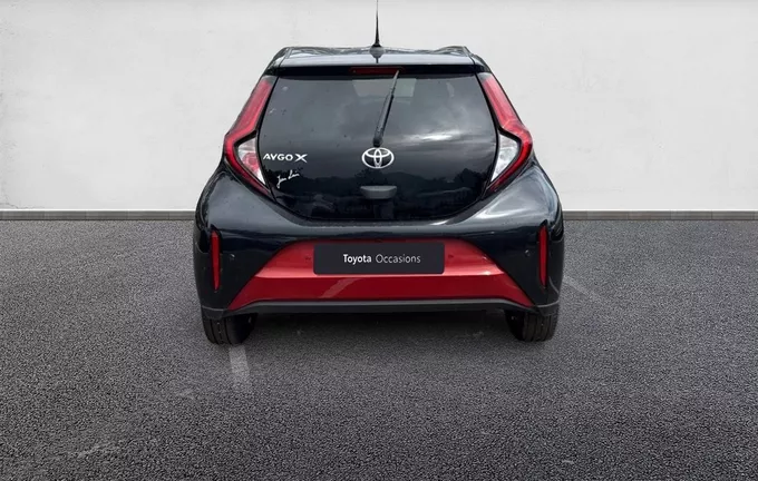 TOYOTA AYGO X 1.0 VVT-i 72 S-CVT Design extérieur arrière 1103781