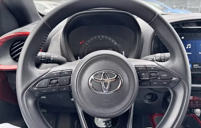TOYOTA AYGO X 1.0 VVT-i 72 S-CVT Design photo 12 1103781