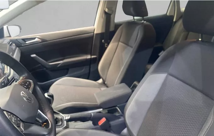 VOLKSWAGEN POLO 1.0 TSI 95 S&S BVM5 Life Plus extérieur trois quart arrière droit 2129632