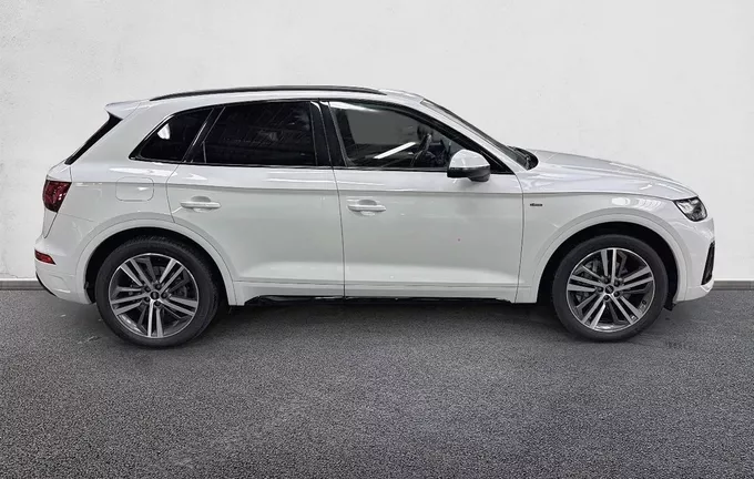 AUDI Q5 35 TDI 163 S tronic 7 S line extérieur côté droit 212494
