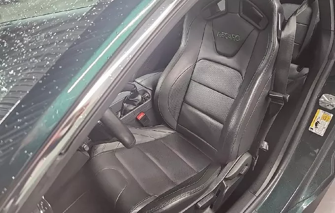 FORD FASTBACK Mustang Fastback V8 5.0 Bullitt extérieur trois quart arrière droit 2128800