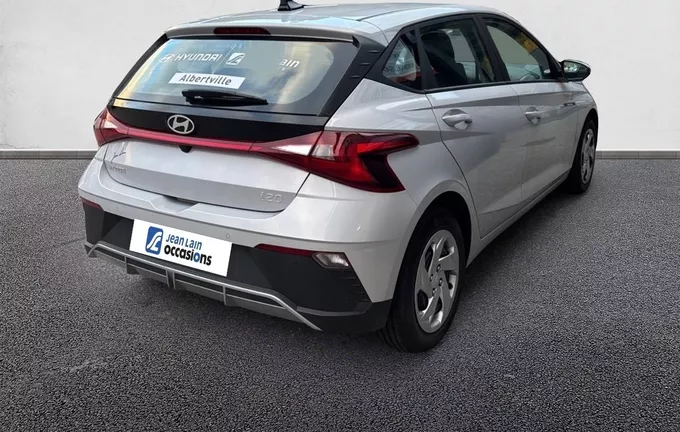 HYUNDAI I20 1.2 79 Initia extérieur trois quart arrière droit 13351