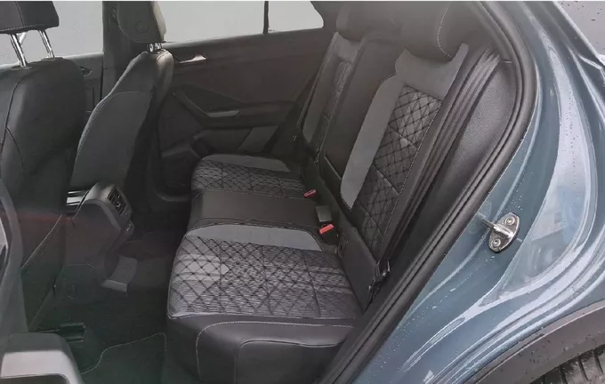 VOLKSWAGEN T-ROC 1.5 TSI EVO2 150 Start/Stop DSG7 R-Line Edition extérieur arrière 460317