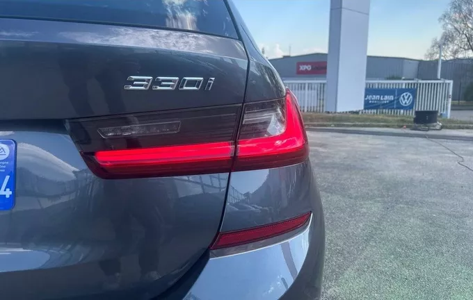 BMW SERIE 3 Touring 330i 258 ch BVA8 M Sport photo 17 946229