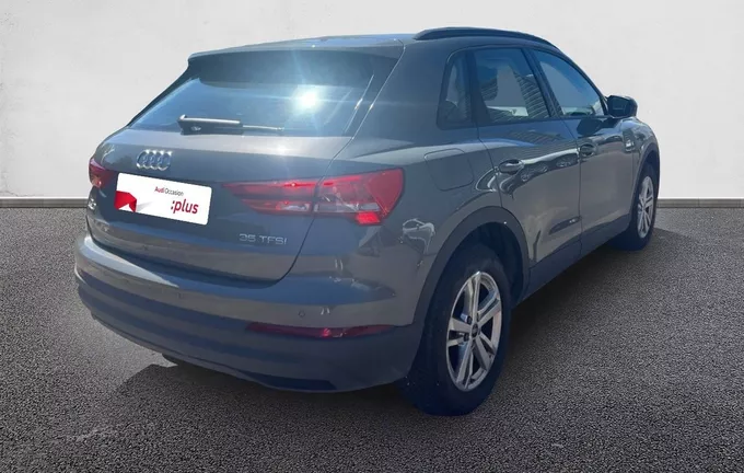 AUDI Q3 35 TFSI 150 ch S tronic 7 Q3 extérieur trois quart arrière droit 2129757