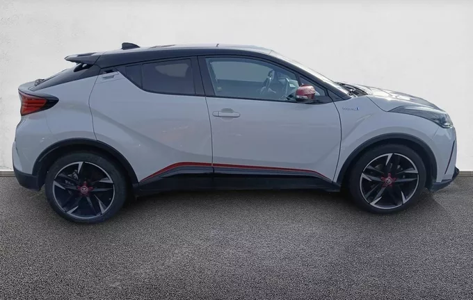 TOYOTA C-HR Hybride 2.0L GR-Sport extérieur côté droit 1103011