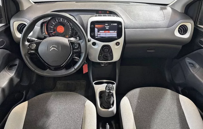 CITROEN C1 VTi 72 S&S Feel extérieur côté gauche 945448