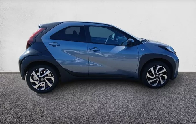 TOYOTA AYGO X 1.0 VVT-i 72 S-CVT Design extérieur côté droit 1103591