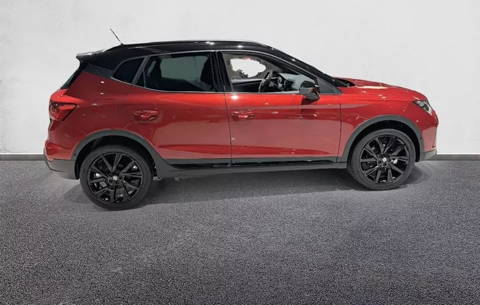 SEAT ARONA 1.0 TSI 95 ch Start/Stop BVM5 FR extérieur côté droit 3793