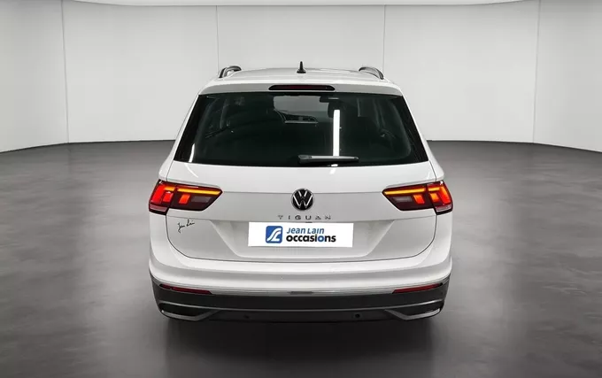 VOLKSWAGEN TIGUAN 2.0 TDI 150ch DSG7 Life Business extérieur arrière 2132987