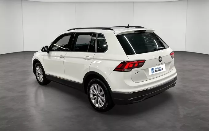 VOLKSWAGEN TIGUAN 2.0 TDI 150ch DSG7 Life Business extérieur trois quart arrière gauche 2132987