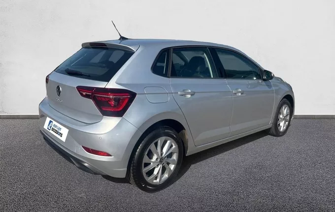 VOLKSWAGEN POLO 1.0 TSI 95 S&S BVM5 Style extérieur trois quart arrière droit 2130859