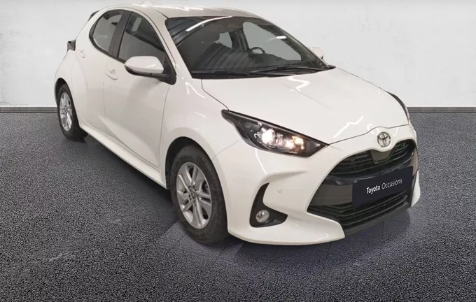 TOYOTA YARIS Hybride 116h Dynamic Business extérieur trois quart avant droit 1103729