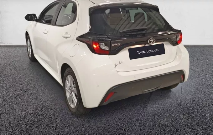 TOYOTA YARIS Hybride 116h Dynamic Business extérieur trois quart arrière gauche 1103729