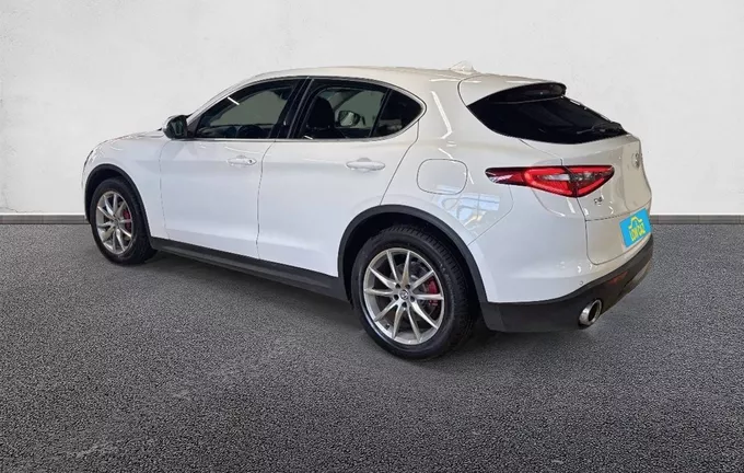ALFA ROMEO STELVIO 2.0T 280 ch Q4 AT8 Lusso extérieur trois quart arrière gauche 213413