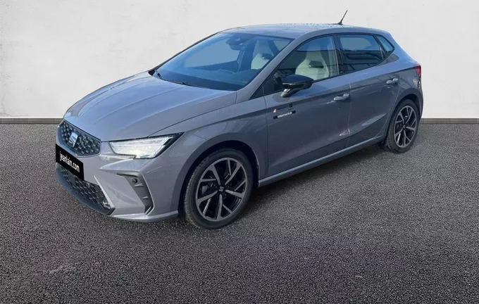 SEAT IBIZA 1.0 TSI 115 ch S/S DSG7 FR extérieur trois quart avant gauche 10791