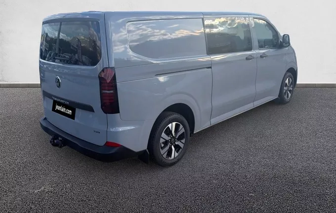 VOLKSWAGEN UTILITAIRES TRANSPORTER VAN SANS CLIM - CABINE APPRO 6 PLACES - TRANSPORTER VAN L2H1 2.0 TDI 150 BVA8 4MOTION BUSINESS extérieur trois quart arrière droit 7132