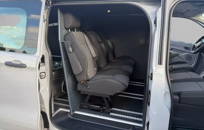 VOLKSWAGEN UTILITAIRES TRANSPORTER VAN SANS CLIM - CABINE APPRO 6 PLACES - TRANSPORTER VAN L2H1 2.0 TDI 150 BVA8 4MOTION BUSINESS photo 17 7132