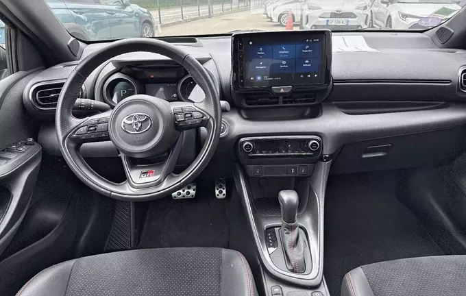 TOYOTA YARIS Hybride 116h GR Sport photo 18 1103460