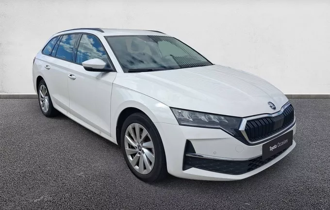 SKODA OCTAVIA Combi 2.0 TDI 150 ch SCR DSG7 Selection extérieur trois quart avant droit 2130992