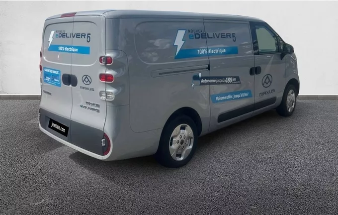 MAXUS E-DELIVER5 FOURGON L1H1 64 KWH extérieur trois quart arrière droit 6801972