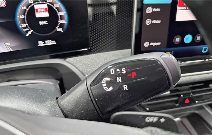 VOLKSWAGEN PASSAT 1.5 eTSI OPF 150 DSG7 photo 16 2120194