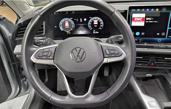 VOLKSWAGEN PASSAT 1.5 eTSI OPF 150 DSG7 photo 19 2120194