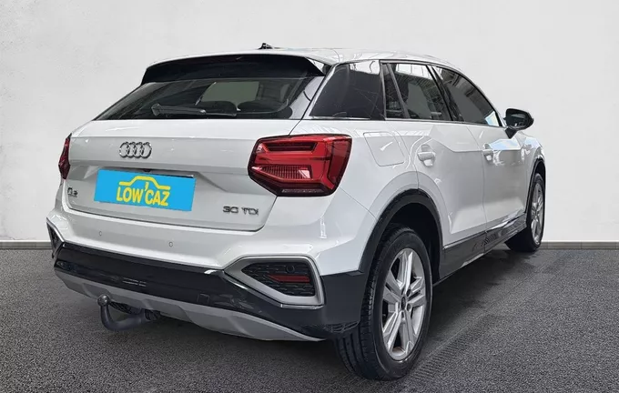 AUDI Q2 30 TDI 116 S tronic 7 Design extérieur trois quart arrière droit 213593