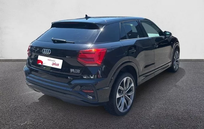 AUDI Q2 35 TDI 150 S tronic 7 quattro S line Plus extérieur trois quart arrière droit 2130606