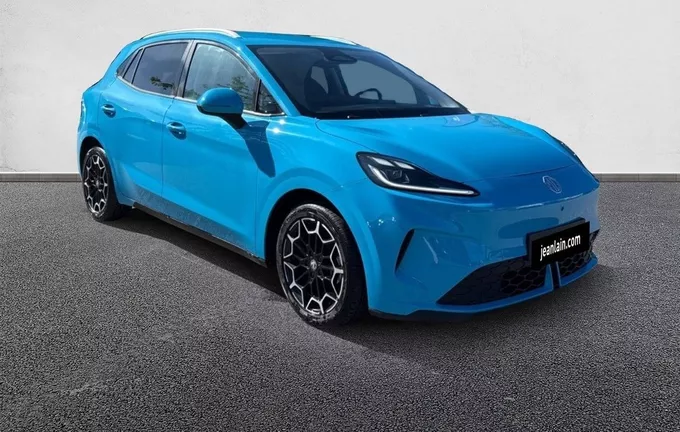 MG MG4 EV Urban 54 kWh - 118 kW Premium extérieur trois quart avant droit 9860