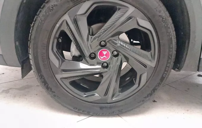 DS DS3 Crossback PureTech 130 EAT8 Performance Line+ photo 13 945208