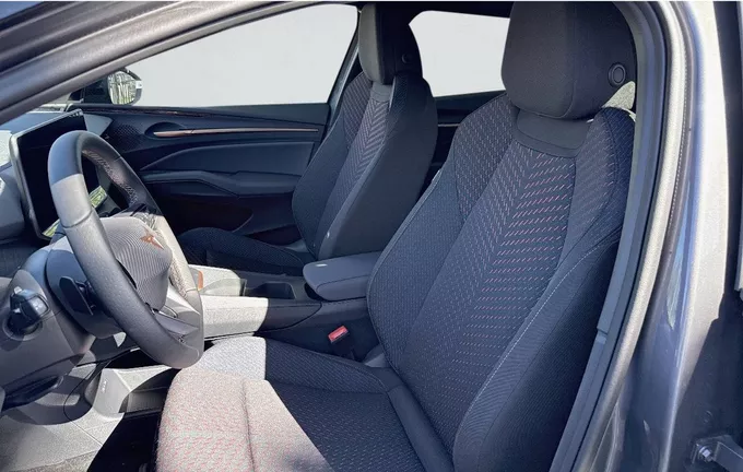 CUPRA RAVAL 211 ch Endurance extérieur trois quart arrière droit 4530