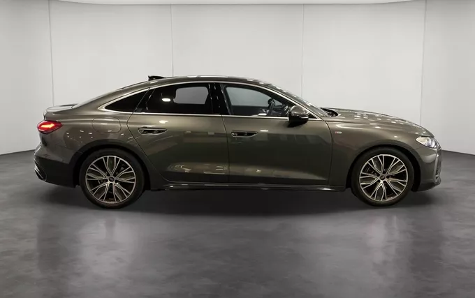 AUDI A5 TFSI 150 ch S tronic 7 S line extérieur côté droit 2133062