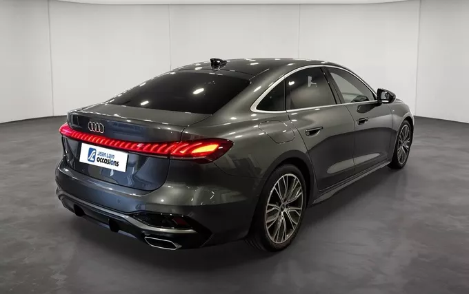 AUDI A5 TFSI 150 ch S tronic 7 S line extérieur trois quart arrière droit 2133062